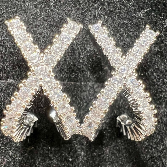 NIB Stamped 925 Sterling Silver & Zircon Criss Cross Letter X Drop Earrings - Picture 8 of 14